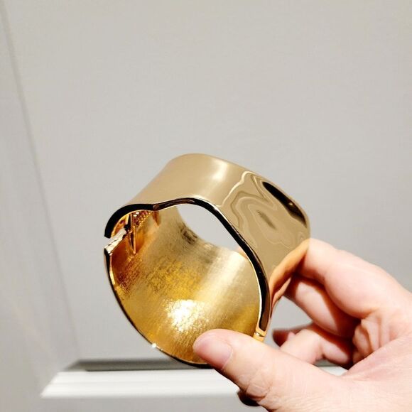 Brand New Top Fashion Plain Gold Bracelet - Picture 4 of 9